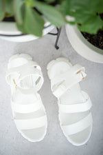 Load image into Gallery viewer, Forward Platform Sandals - White
