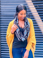 Load image into Gallery viewer, DIAMOND PRINT INFINITY SCARF - BLUE - Lovely Push Boutique

