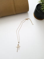 Load image into Gallery viewer, NECKLACE - DOUBLE CROSS - Lovely Push Boutique
